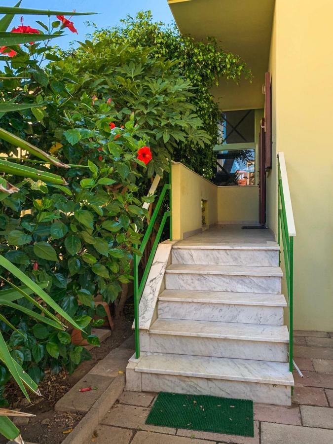 Villa L'Hibiscus Di Lucia à Alghero Extérieur photo